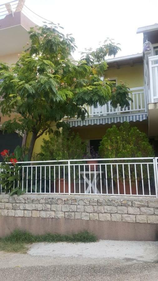 Apartmani Natasa لوكفا روجوزنيكا المظهر الخارجي الصورة